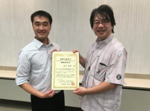 授賞した修士1年長洲君